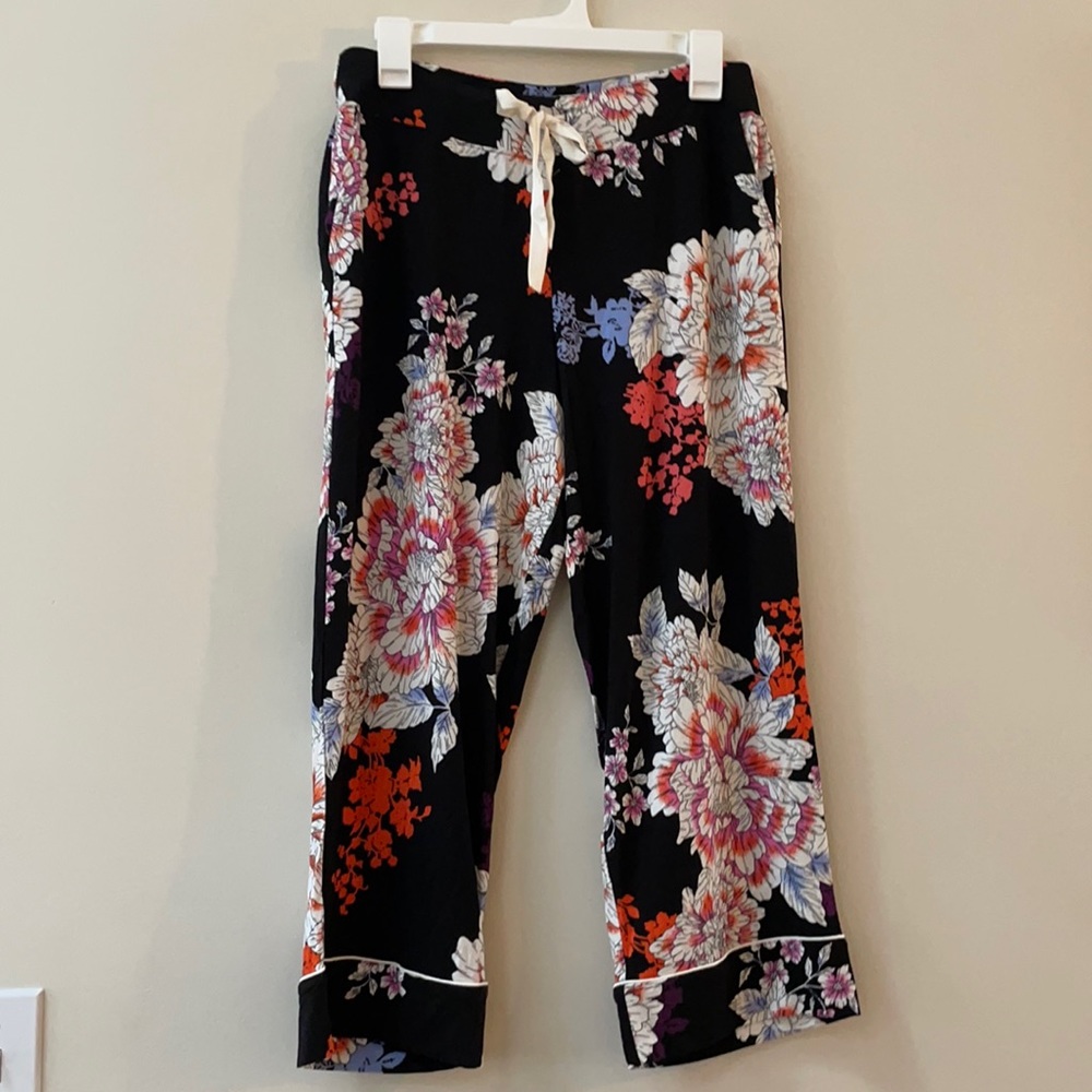 Soma Cool Nights Crop Pants Black Floral M